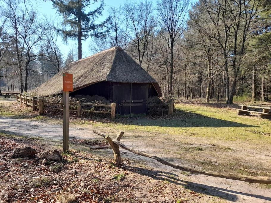 Gezellig Ingerichte Blokhut Op Een Rustig Park! プッテン エクステリア 写真
